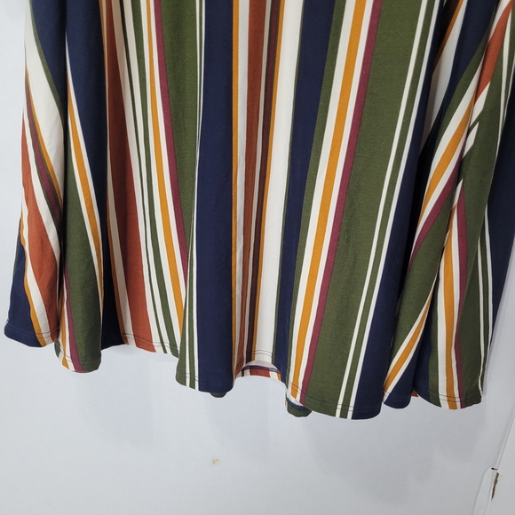 Flowy Horizontal - Picture 3 of 7